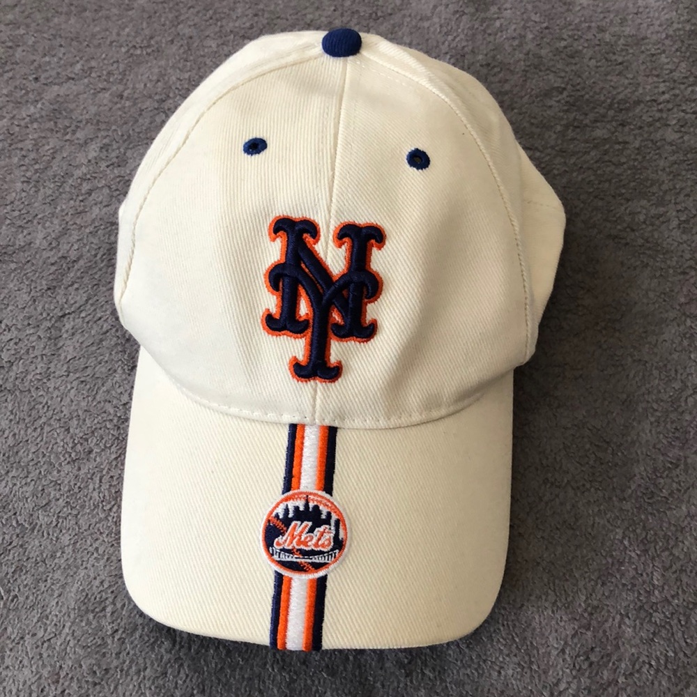 New York Mets Off White Baseball Cap w Mets Logo